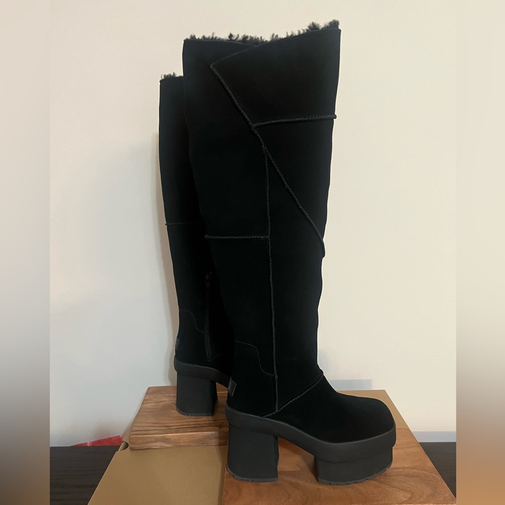 Ugg New Heights Xtra 

Brand new without box| Authentic